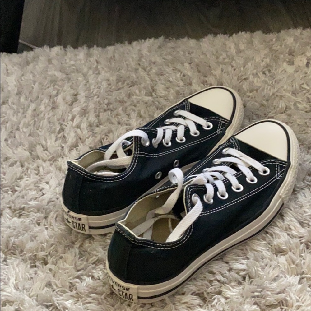 Converse women shoes very gently worn